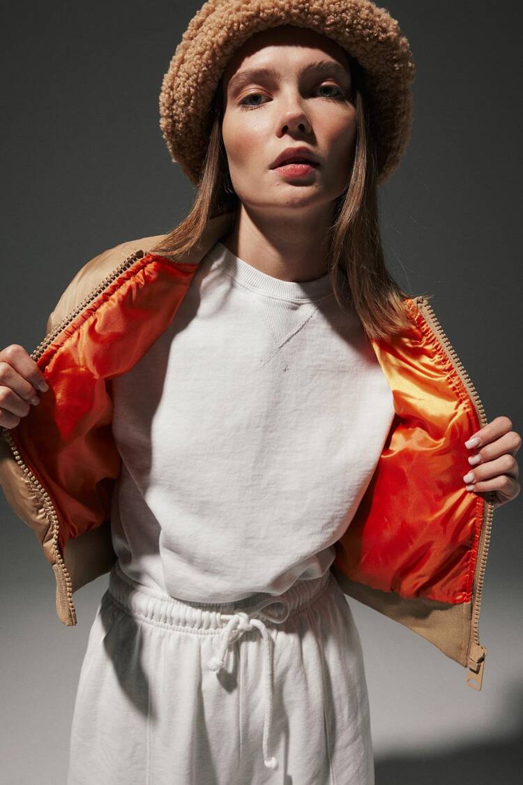 Polyester Fabric Ribbed Collar Diamond Pattern Short Bomber Coat