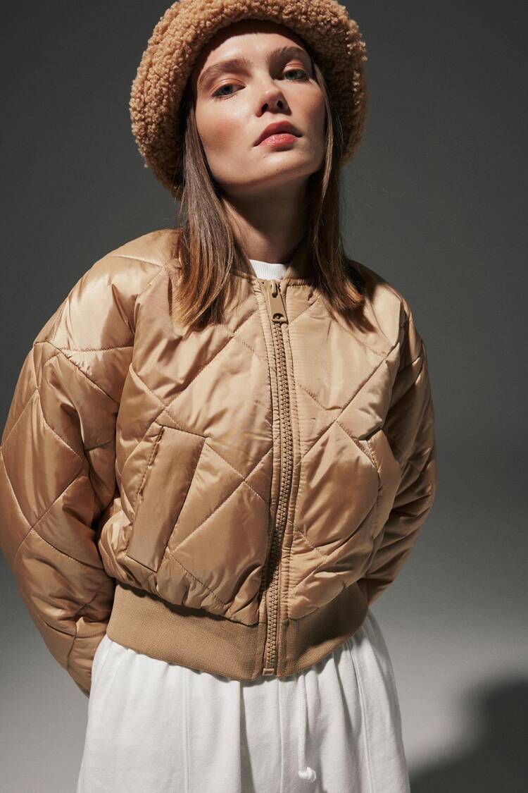 Polyester Fabric Ribbed Collar Diamond Pattern Short Bomber Coat