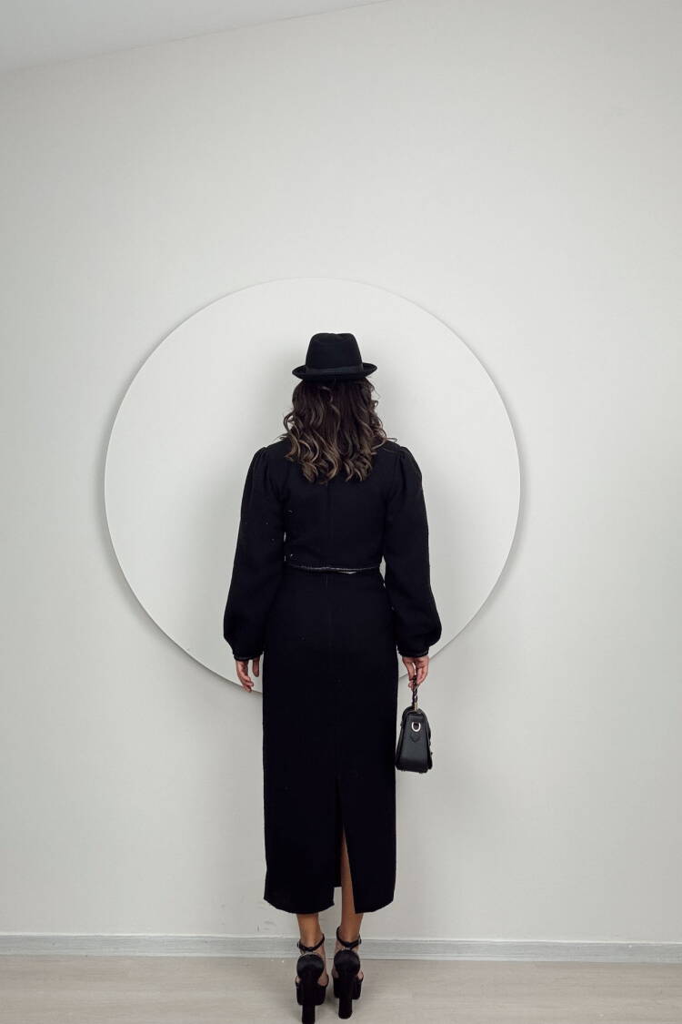 Skirt Slit Suit - Black