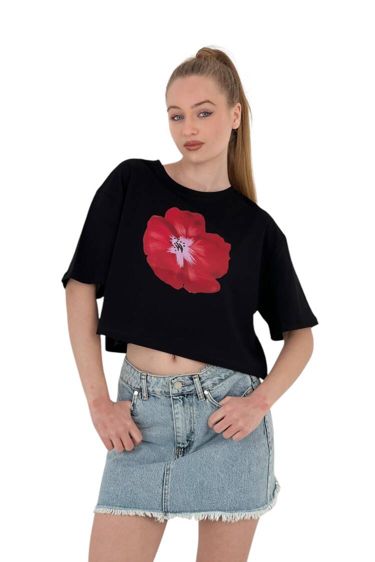 Oversize Rose Printed ShortCrop T Shirt