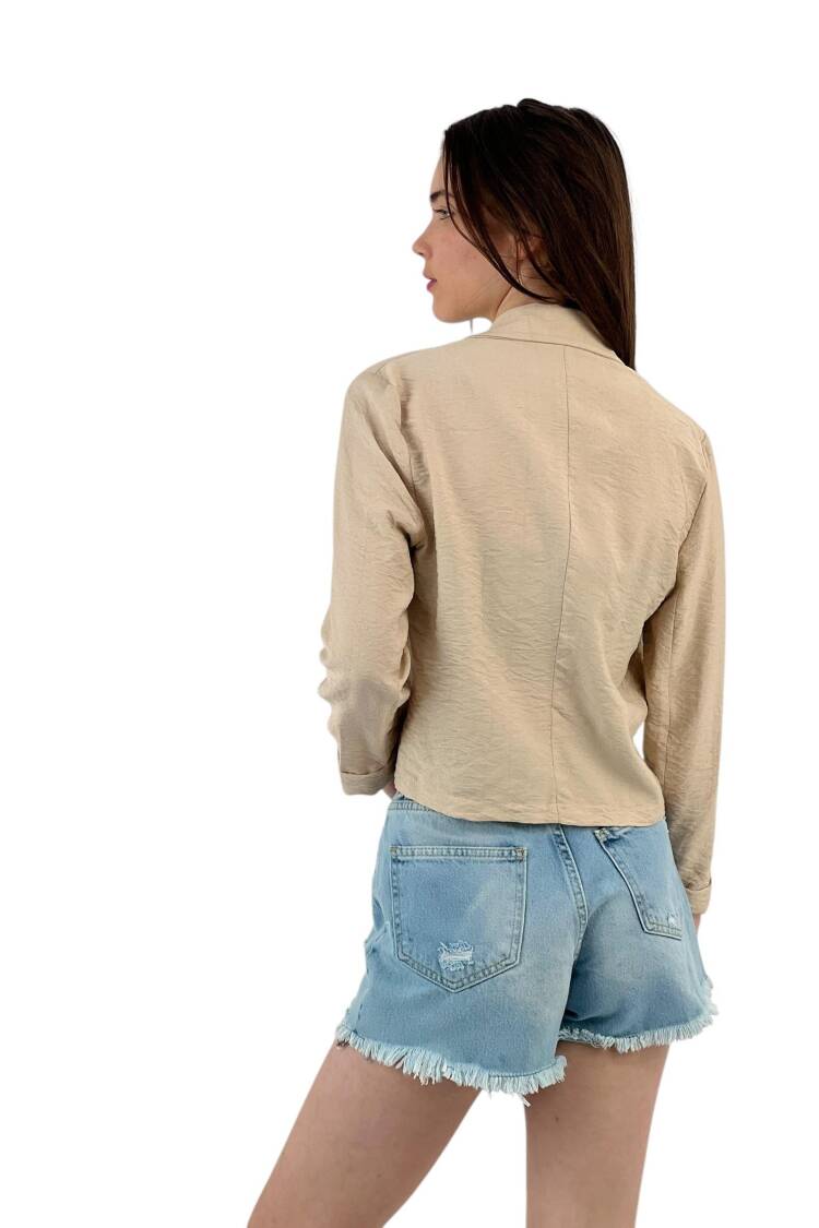 Short Cut Double-breasted Jacket Complementing Elegance