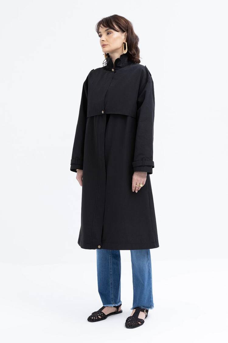 Windbreaker Trench Coat With Pockets