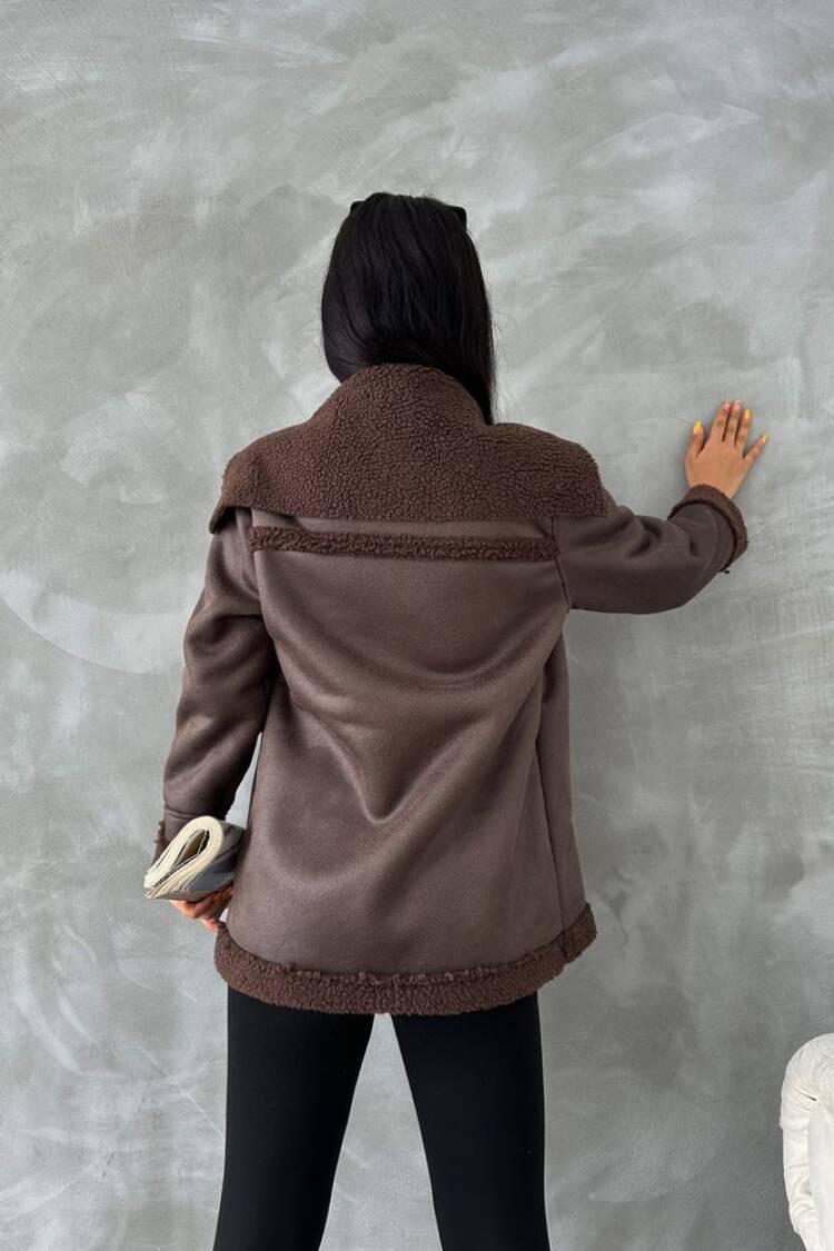 Zippered Leather Coat With Fur Collar