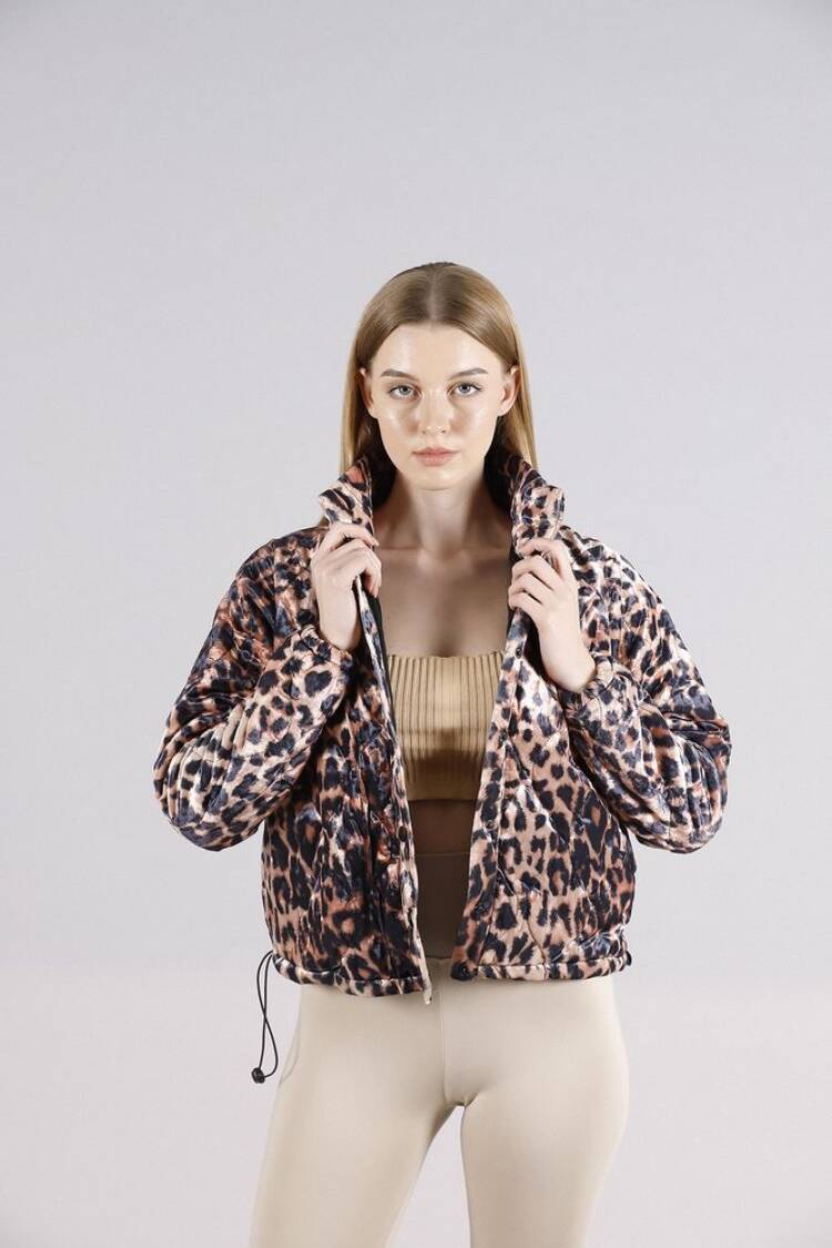 Snap-On Collar Coat - Leopard
