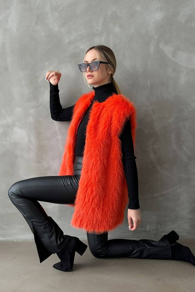 Oranj F 1567 Feather Vest