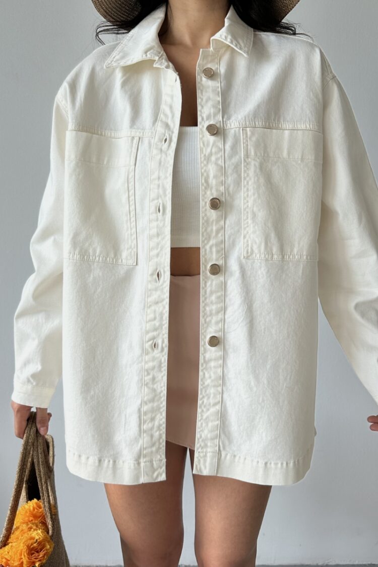 Casual Oversized Shirt With Notched Neck