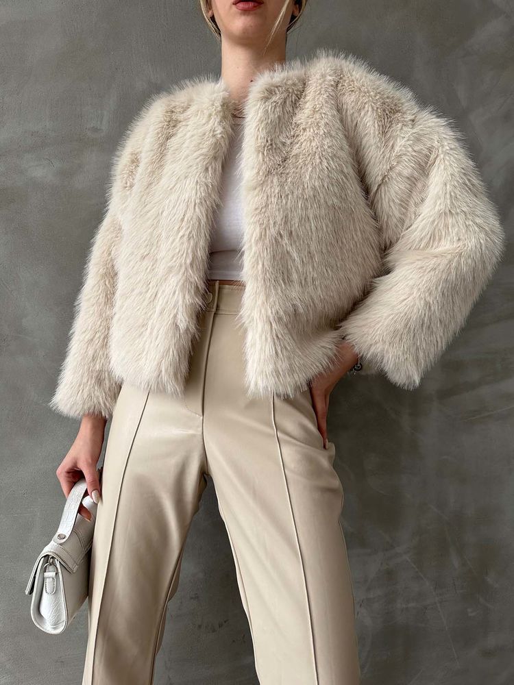 Beige Elegant Fur Jacket With Round Collar