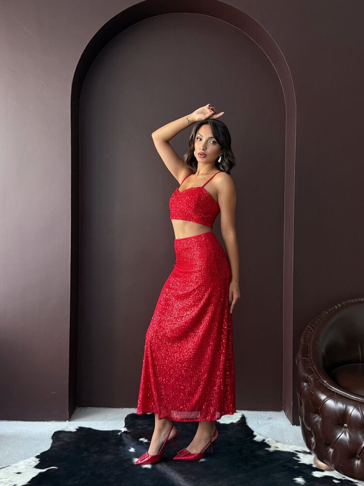 Sequined Fitted Crop Blouse With Sweetheart Neck